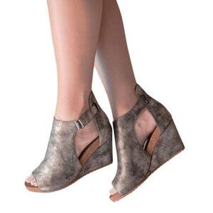 Sunburst Bronze peep toes cork wedges shoes for women in size 10